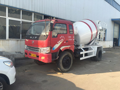 福州二手水泥攪拌車(chē)市場(chǎng)分析及改裝服務(wù)推薦 程力小胡工廠與貴州現(xiàn)貨資源